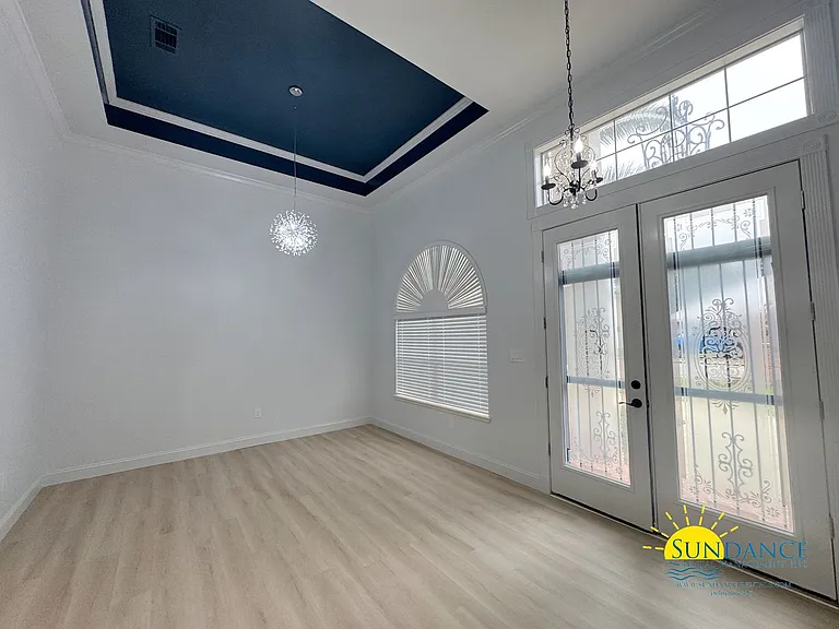 504 Fallin Waters Dr — Photo 3