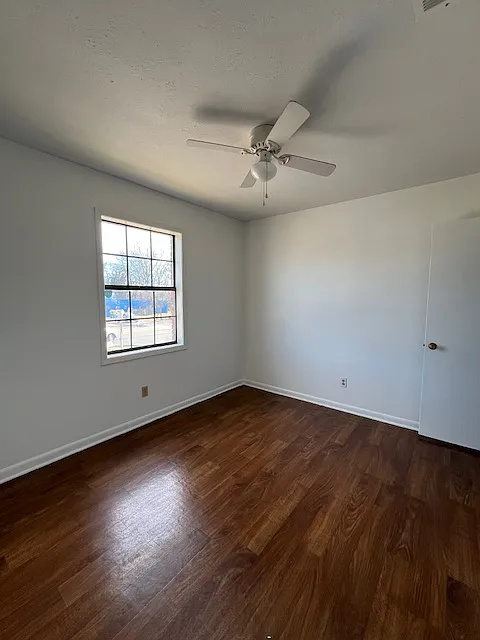 3 bed, 1265 sqft, $1,100 — Photo 3