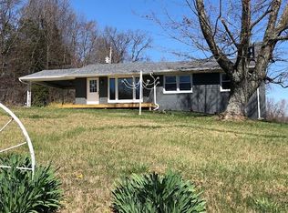 34 Roscoe Veazey Rd, Manitou, KY 42436
