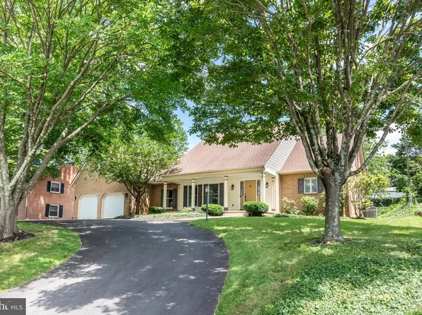 31 Fitzhugh Ave, Westminster, MD 21157