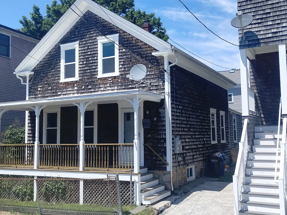 12 Dean Ave