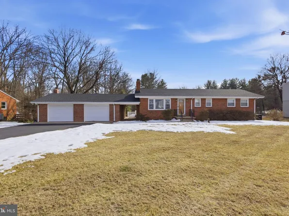 212 Masons Ln SE, Leesburg, VA 20175