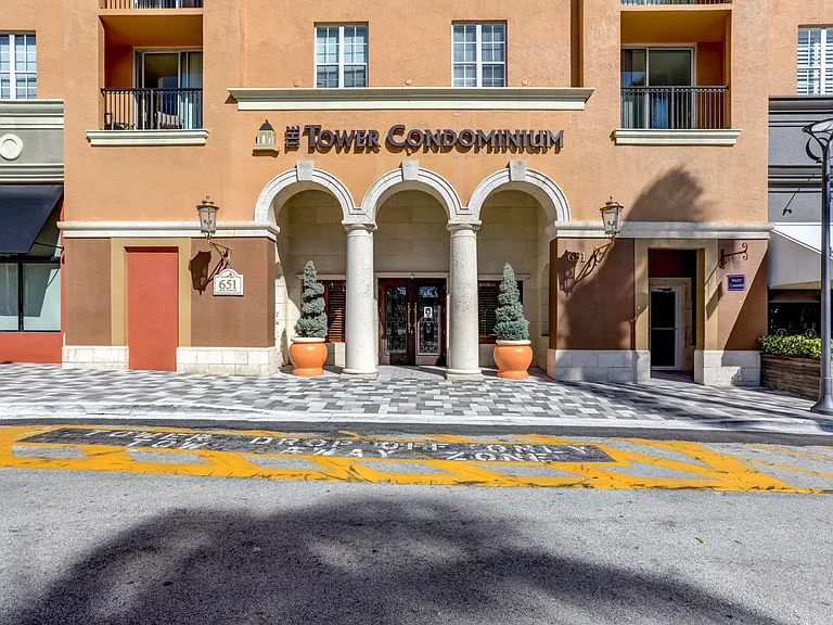 630 Sapodilla Ave #112 — Photo 48