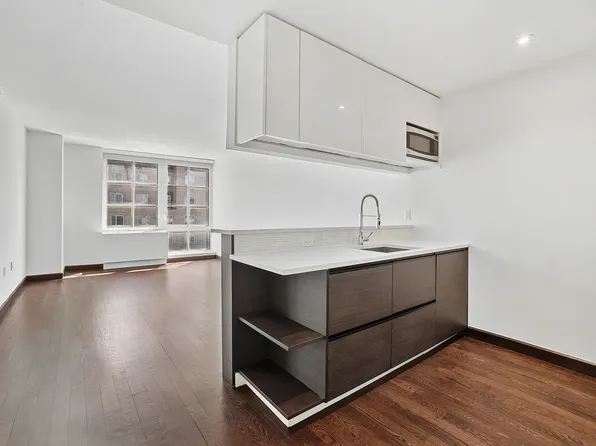 138 E 12th St, New York, NY