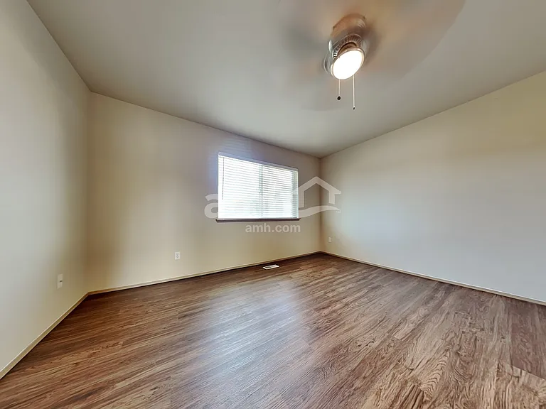 7815 205th St E — Photo 10