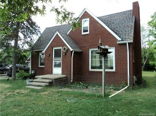 2915 E Grand River Ave, Howell, MI 48843