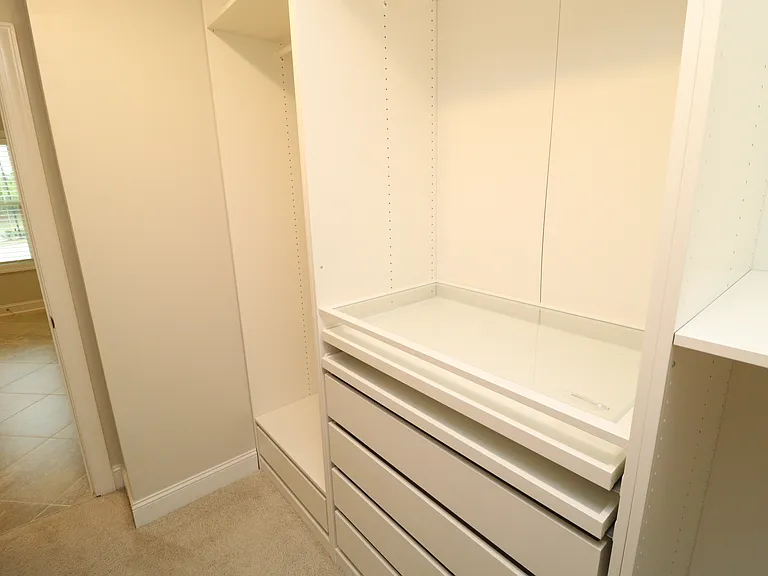 410 Boscawen Ln — Photo 30