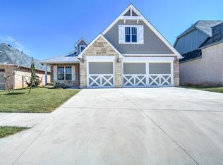 5032 Pont Neuf Rd, Edmond, OK 73034