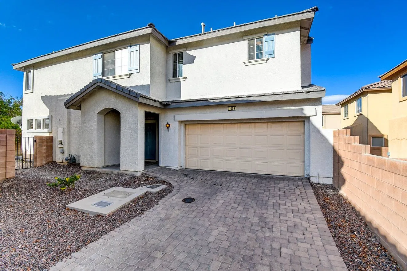 3 bed, 2.5 bath, 1788 sqft, $1,850 — Photo 1