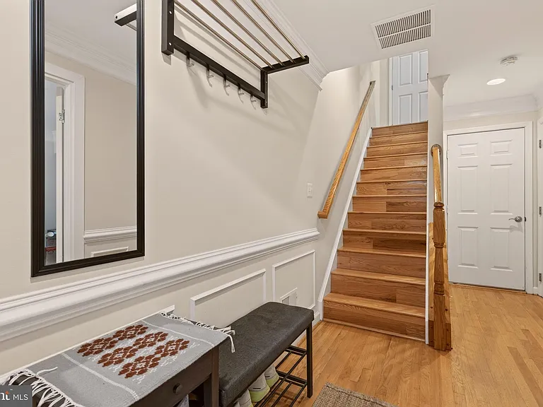 8814 Hunting Lodge Ct — Photo 6