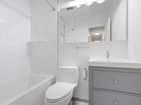 604 Longfellow St NW APT 401, Washington, DC 20011