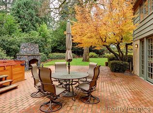 12457 S Edgecliff Rd, Portland, OR 97219