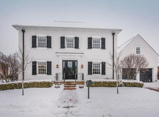 20 Pickett Pl, New Albany, OH