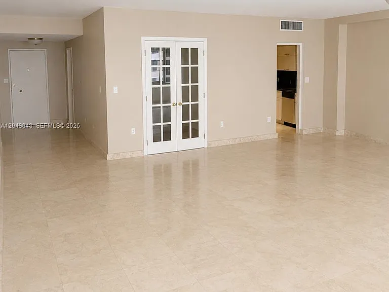 5255 Collins Ave #7B — Photo 9