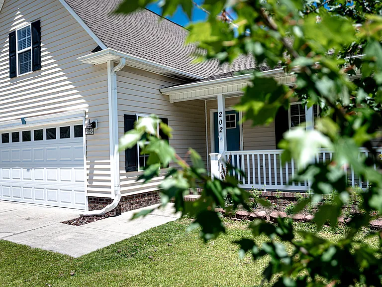 202 Croatan Woods Dr — Photo 4
