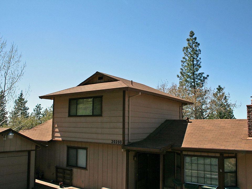 1st image of 20200 Eastview Dr