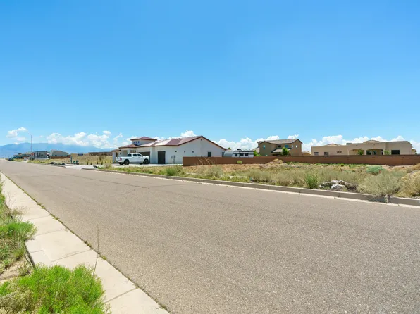 6508 Papagayo Rd NW, Albuquerque, NM 87120