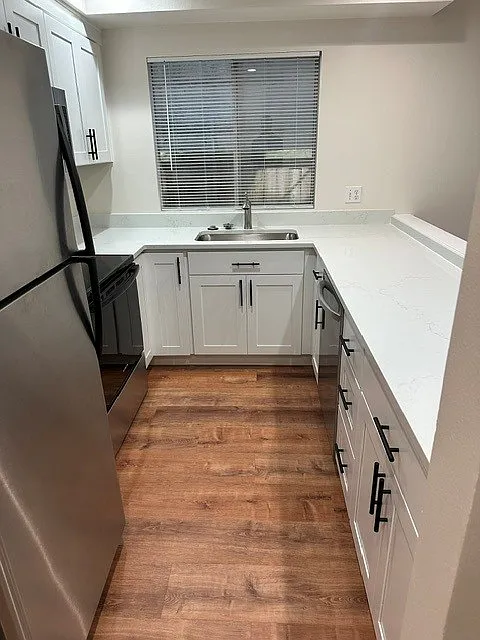 2 bed, 2.5 bath, 1199 sqft, $3,495 — Photo 3