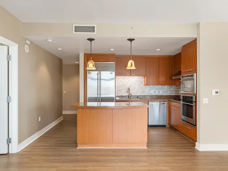 645 Front St #712 — Photo 7