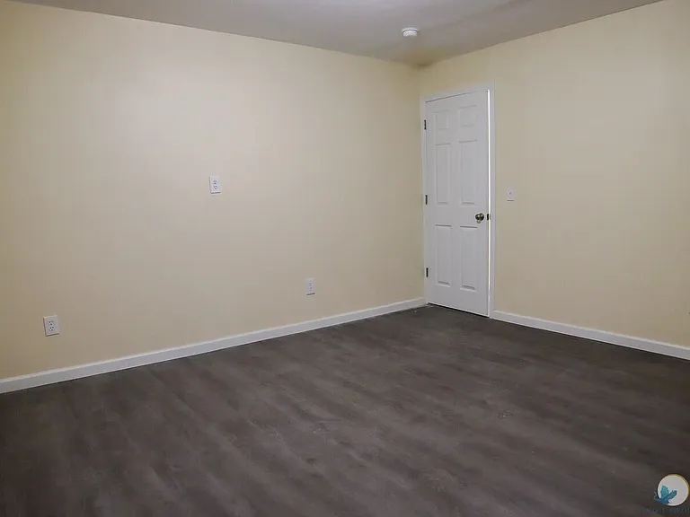 1931 Badger Rd #4 — Photo 10