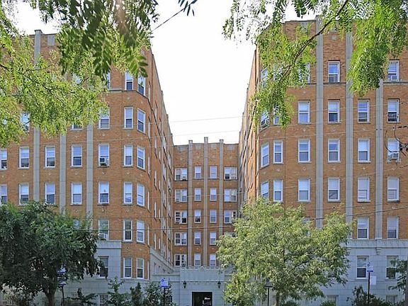 4th image of 6750 N Ashland Ave APT 512