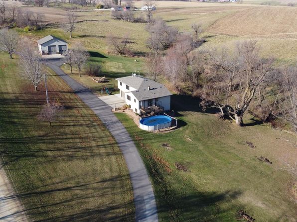 11225 360th St, Cannon Falls, MN 55009