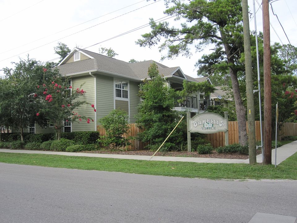 Entry to condominium