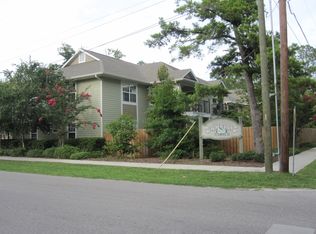 810 NW 19th Ave #106, Gainesville, FL 32609