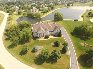 6 Regan Ln, Hawthorn Woods, IL 60047