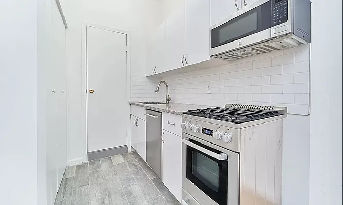 Rented by Living New York | media 6