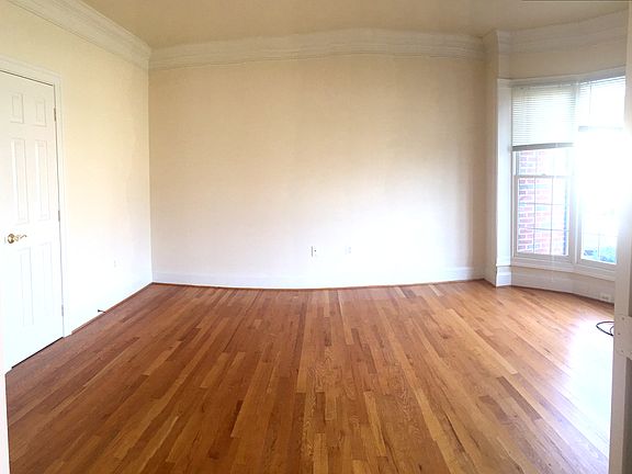 5th image of 11555 Jamestown Ct