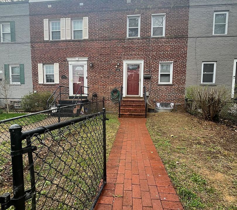 1st image of 409 Laverne Ave