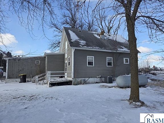 4th image of 110 3rd St