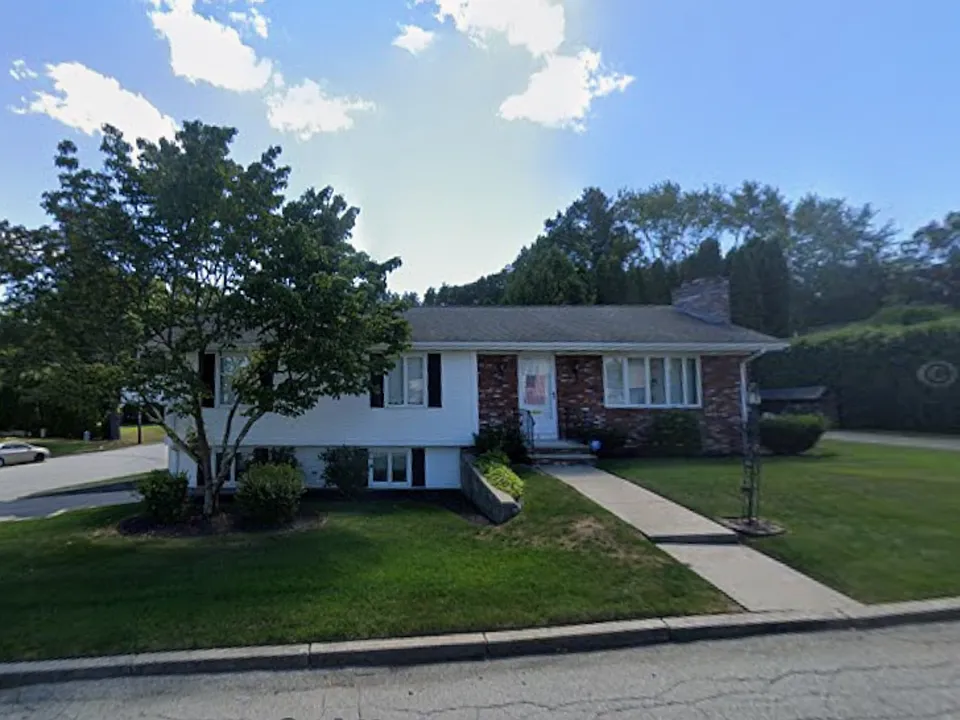 2 Heritage Cir