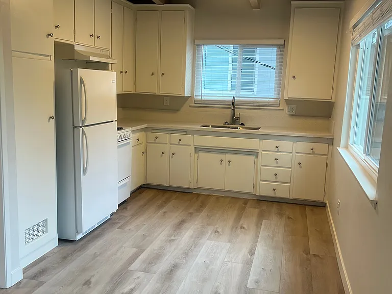 603 Johnson Ave — Photo 3