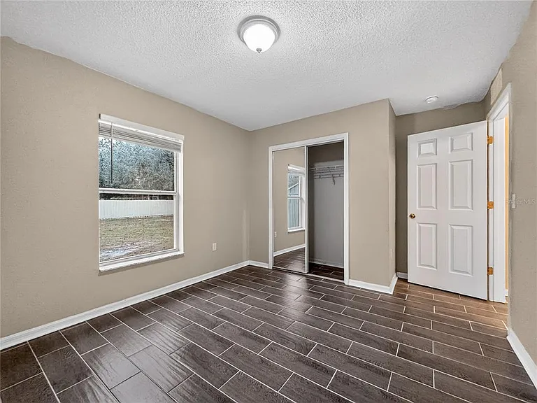835 Lancaster Ave — Photo 11