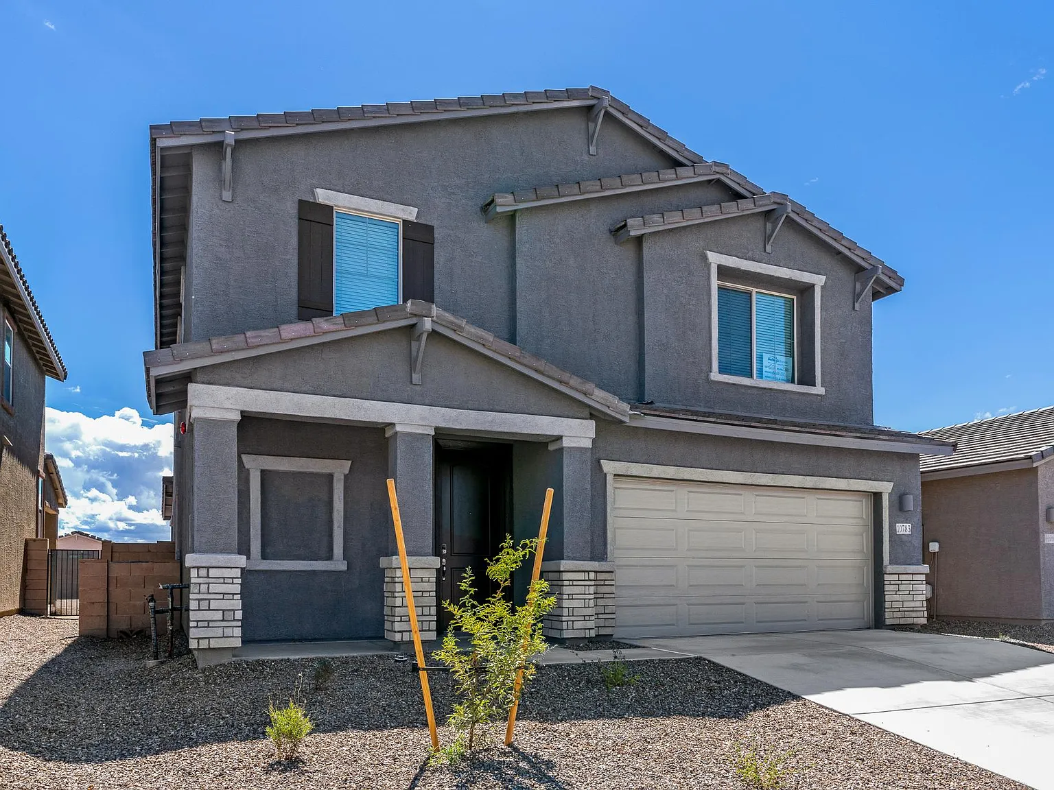 5 bed, 2920 sqft, $3,200 — Photo 1