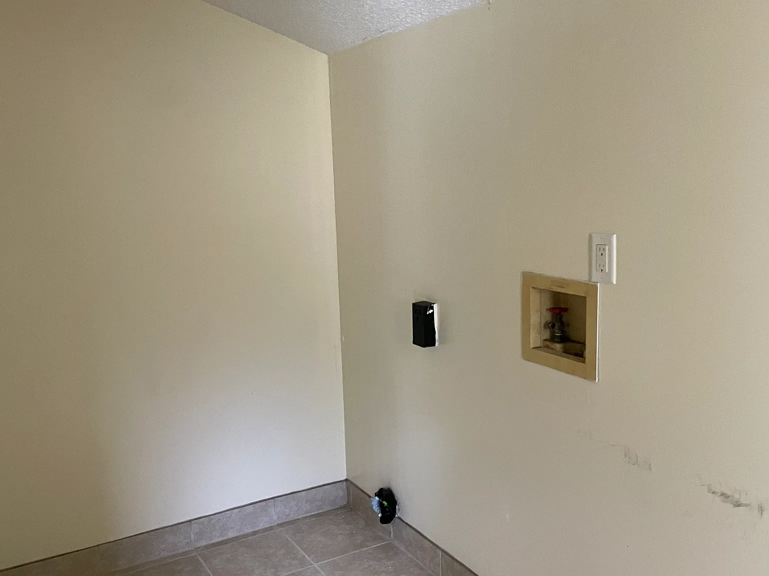 8621 Buttercup St — Photo 4