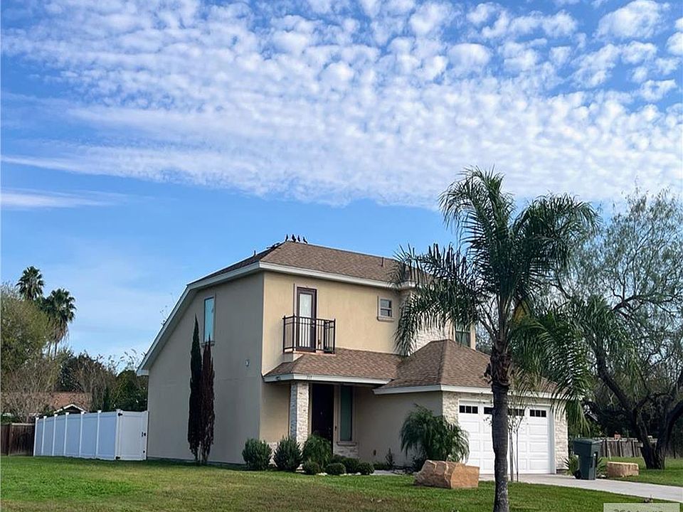 1st image of 211 Palm Valley Cir