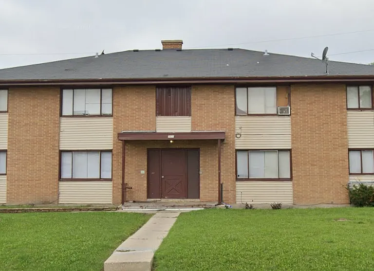 5839 N 84th St #3 — Photo 6