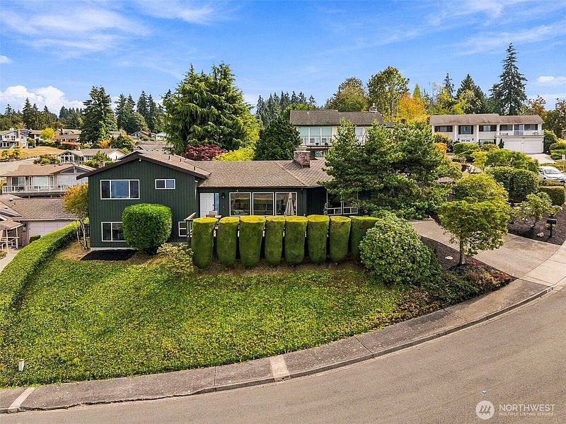 2nd image of 1023 S 286th Place
