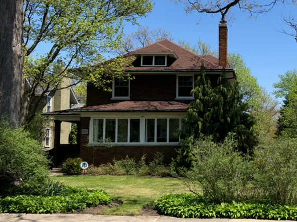 885 Vernon Ave, Glencoe, IL 60022