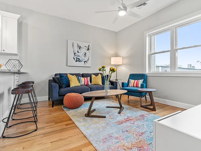 36 Emerson St #5 — Photo 7