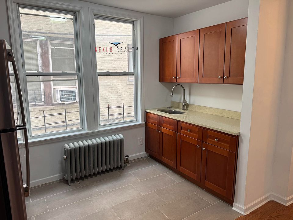 1st image of 23-54 31st St #2