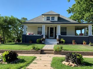 216 W North St, Lincoln, KS 67455