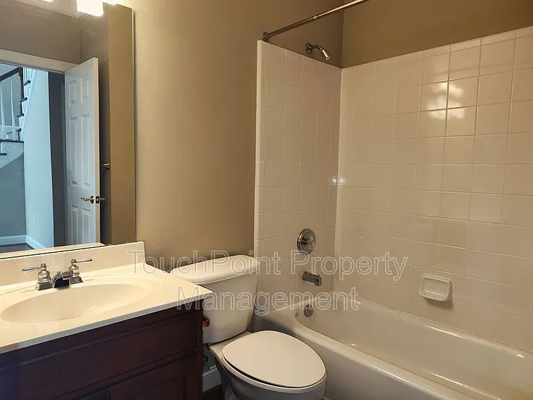 204 Limerick Dr — Photo 13
