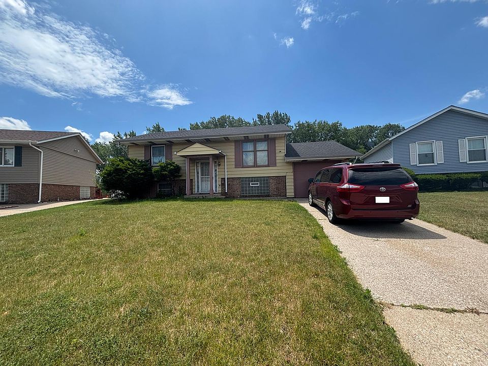 1st image of 2615 E Guadalupe Cir