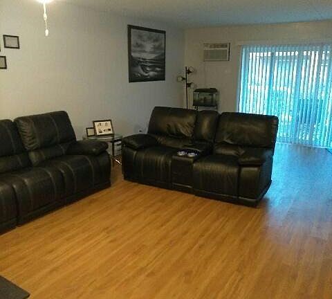 5th image of 5326 Waterbury Way #1001A