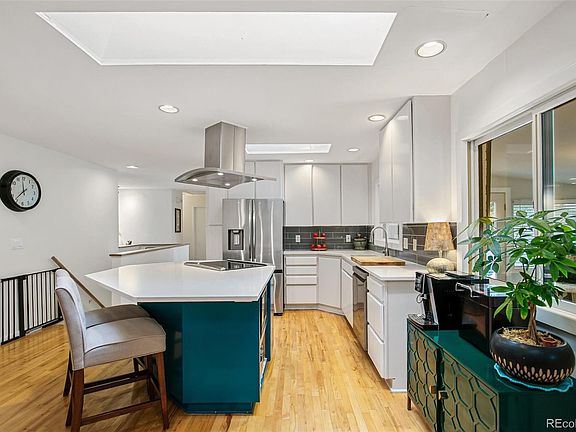 5th image of 4050 S Vincennes Court
