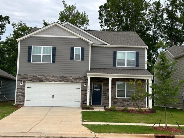 1300 Secrest Commons Dr
